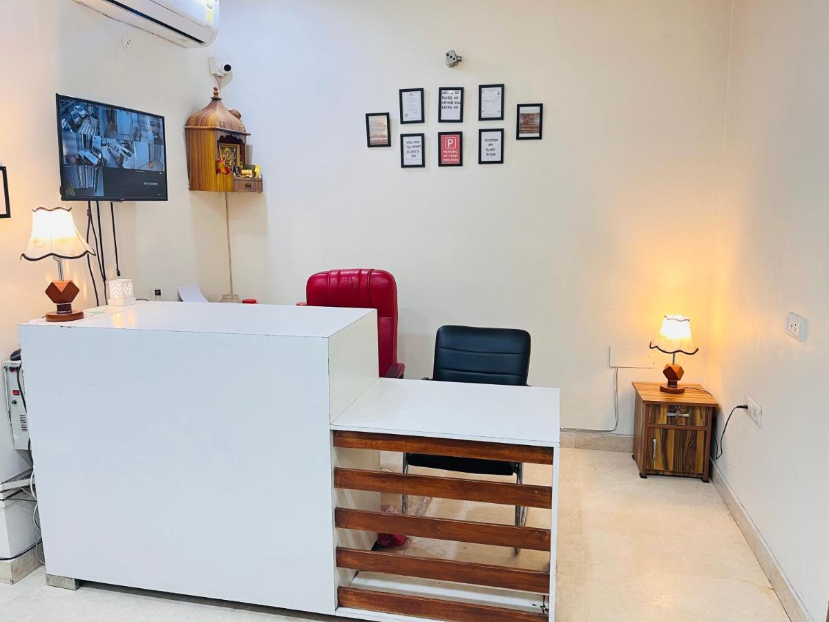Bed & Breakfast Park Pride Pitampura New Delhi, Couple Friendly